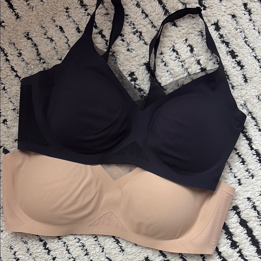 Honeylove Seamless Black and Tan Bras Size Medium